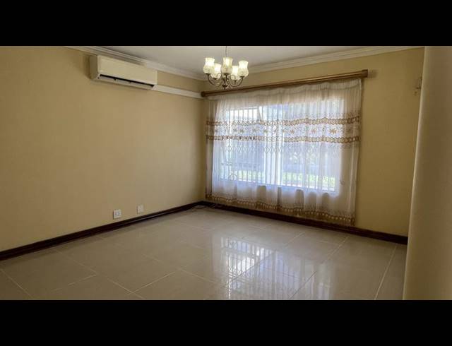 4 BEDROOM HOUSE FOR SALE IN WATERKLOOF PARK
